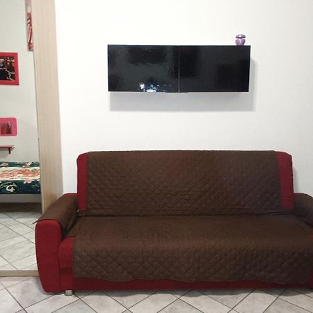 Casa Vacanze Completa Di Tutto E Anche Di Piu Livorno Ngoại thất bức ảnh