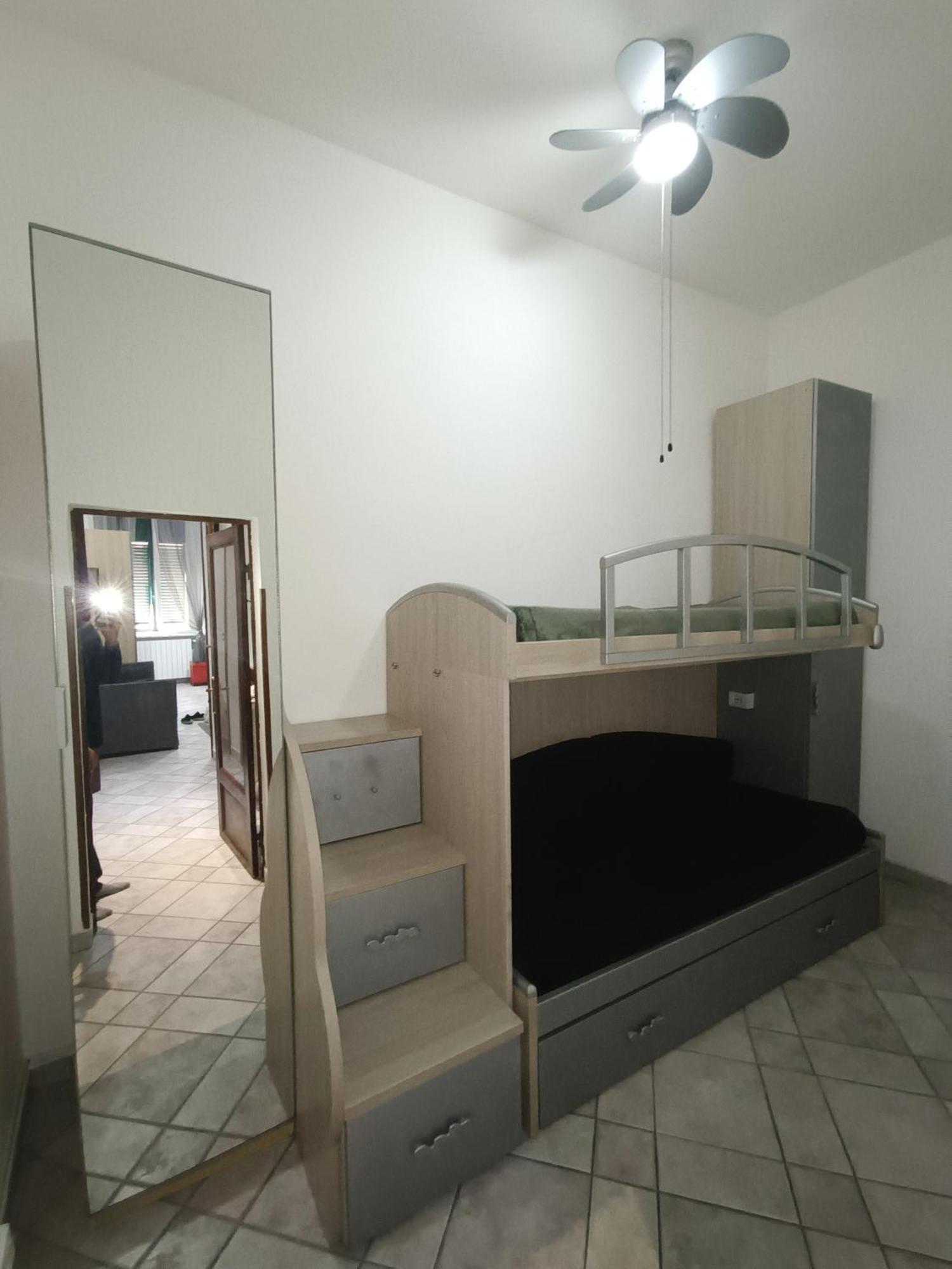 Casa Vacanze Completa Di Tutto E Anche Di Piu Livorno Ngoại thất bức ảnh